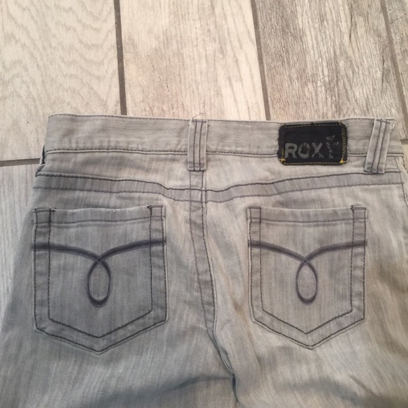 Roxy women’s Juniors gray jeans size 7 - Picture 11 of 13